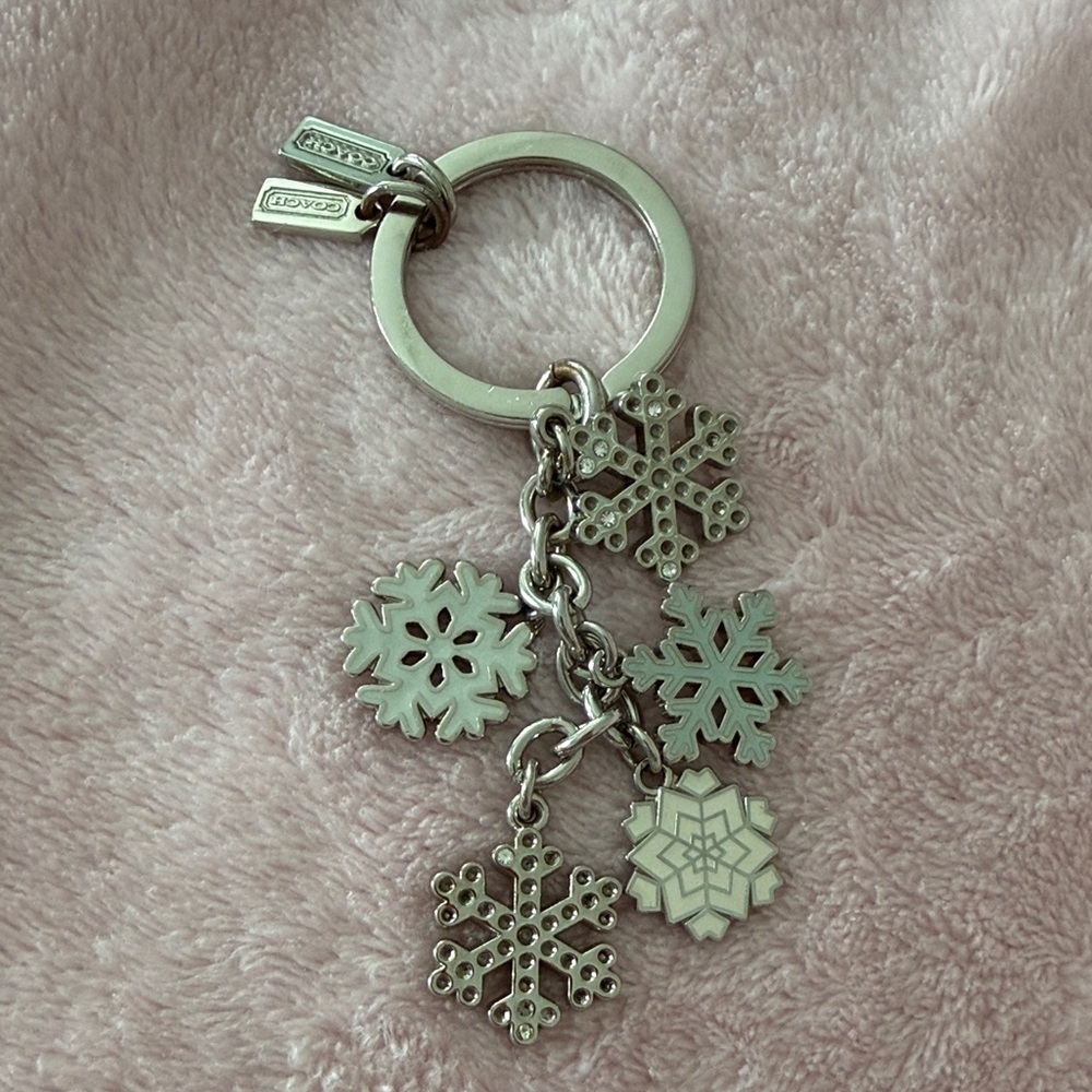 Vintage Coach Silver Snowflake Charm/Key Fob - Picture 4 of 11